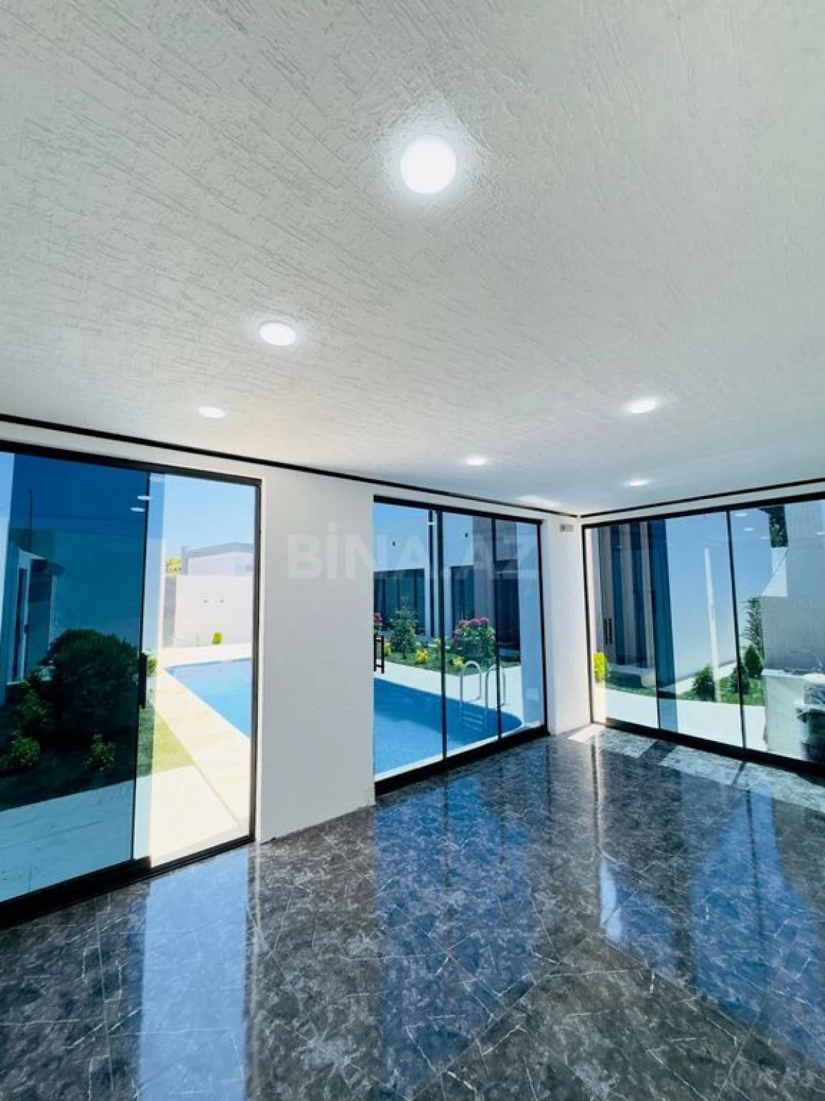 Satılır 4 otaqlı həyət evi 160 m²