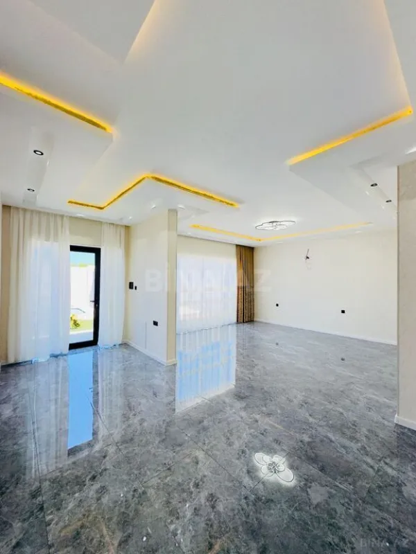Satılır 4 otaqlı həyət evi 160 m²