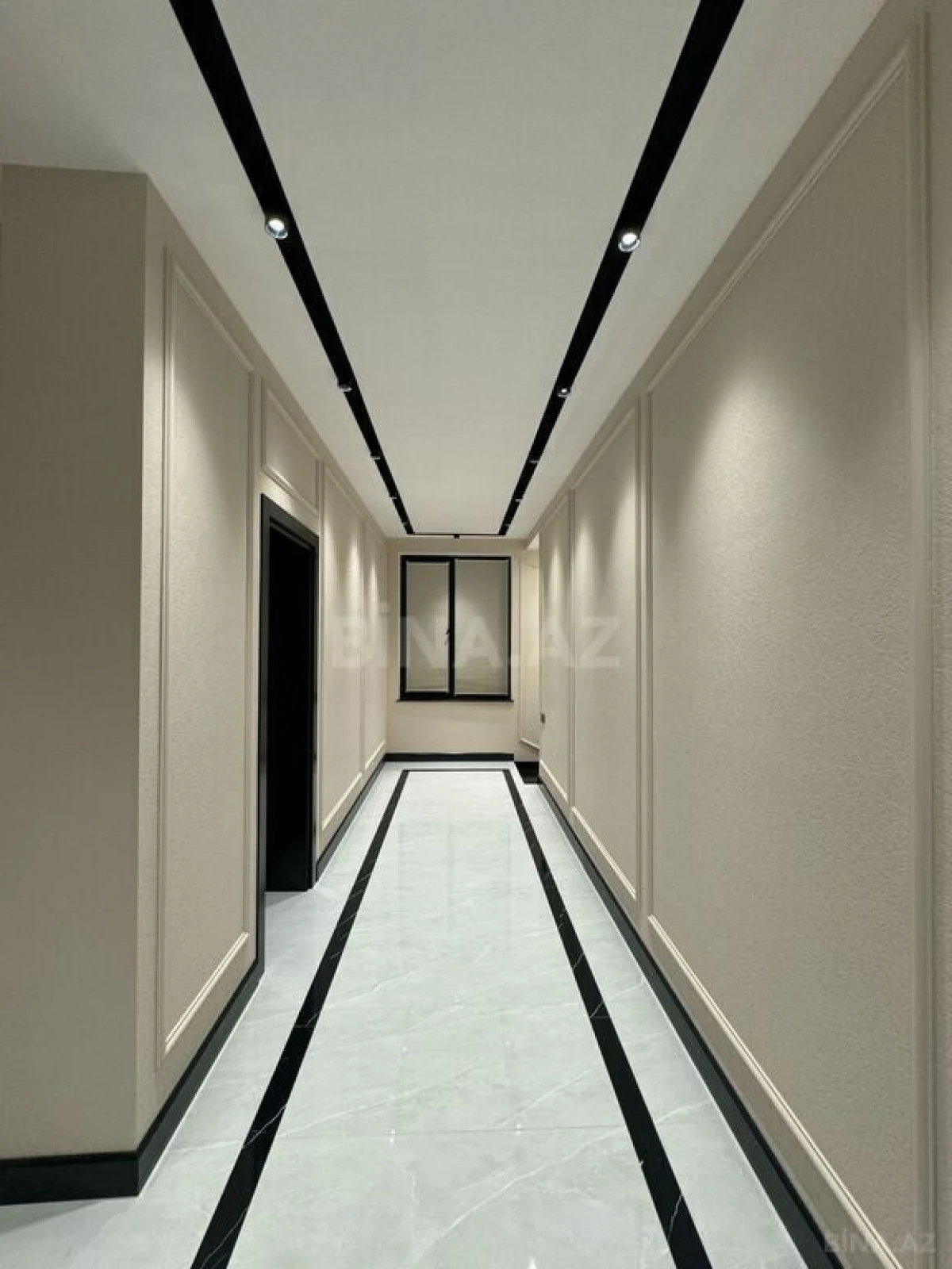 Satılır 5 otaqlı həyət evi 450 m²