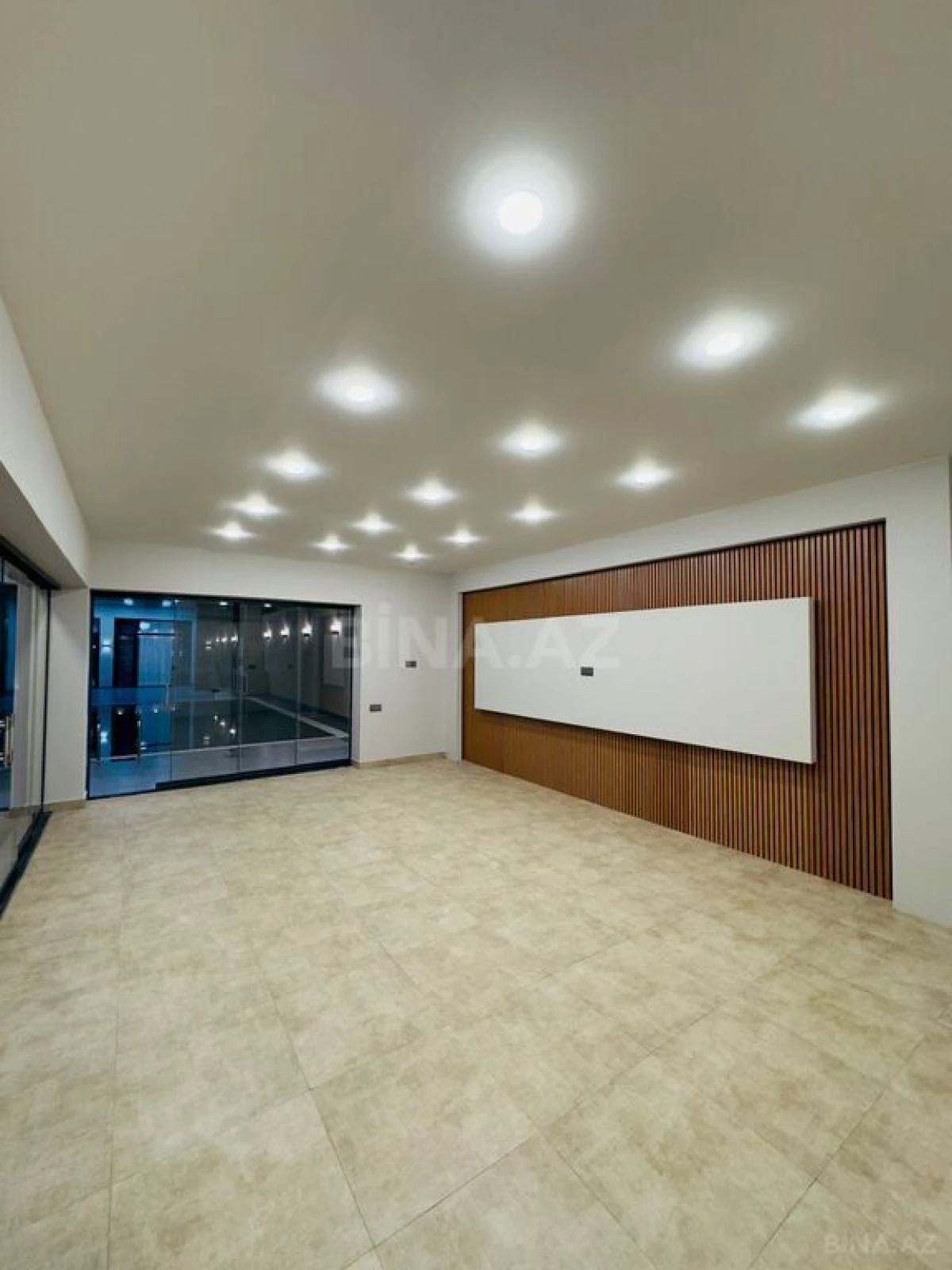 Satılır 5 otaqlı həyət evi 450 m²