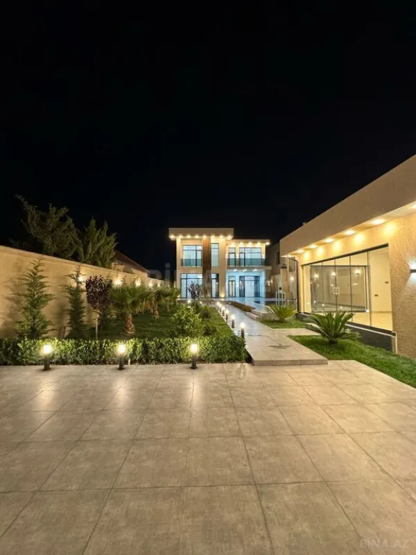 Satılır 5 otaqlı həyət evi 450 m²