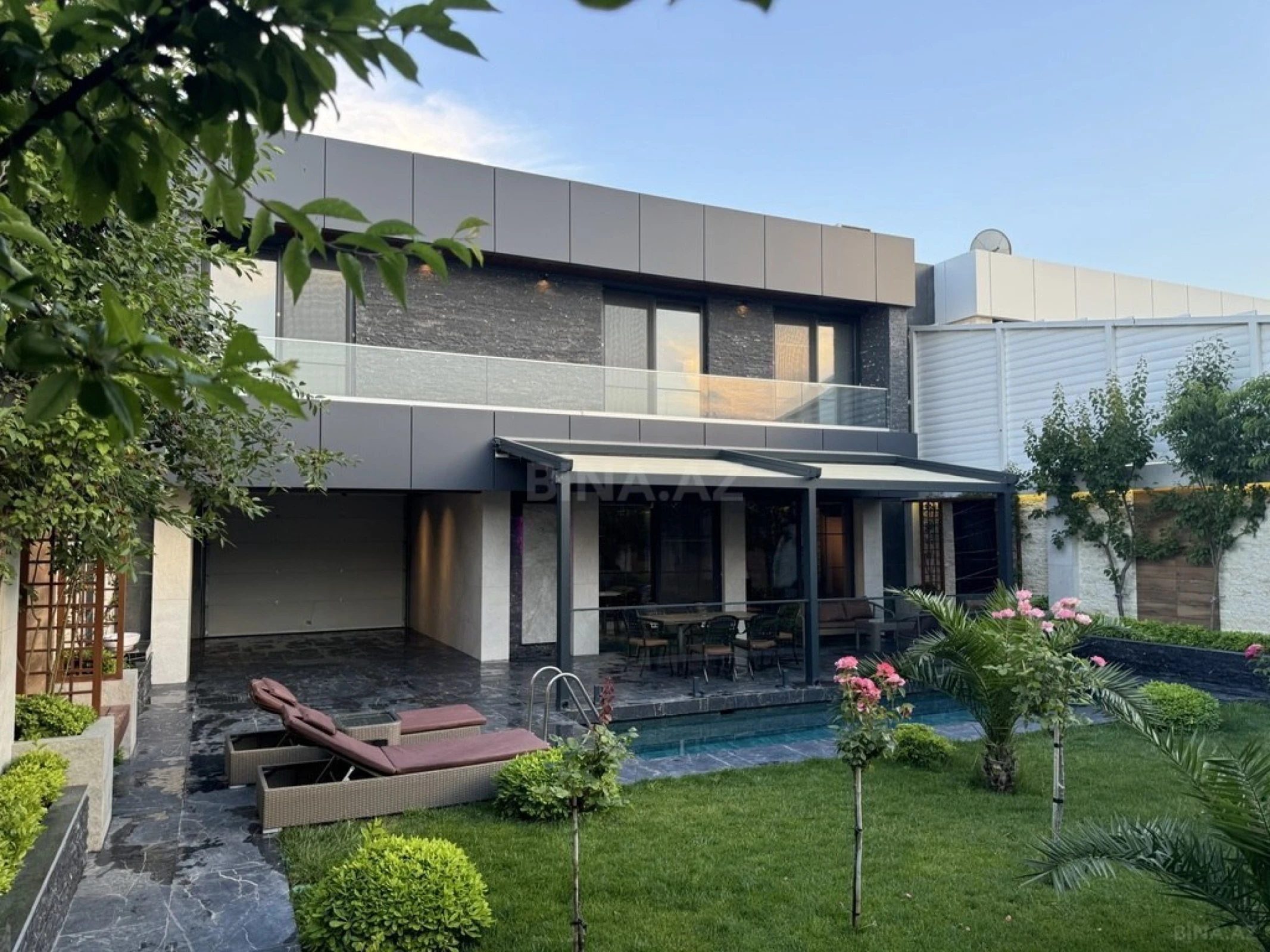 Kirayə verilir 4 otaqlı həyət evi 300 m²