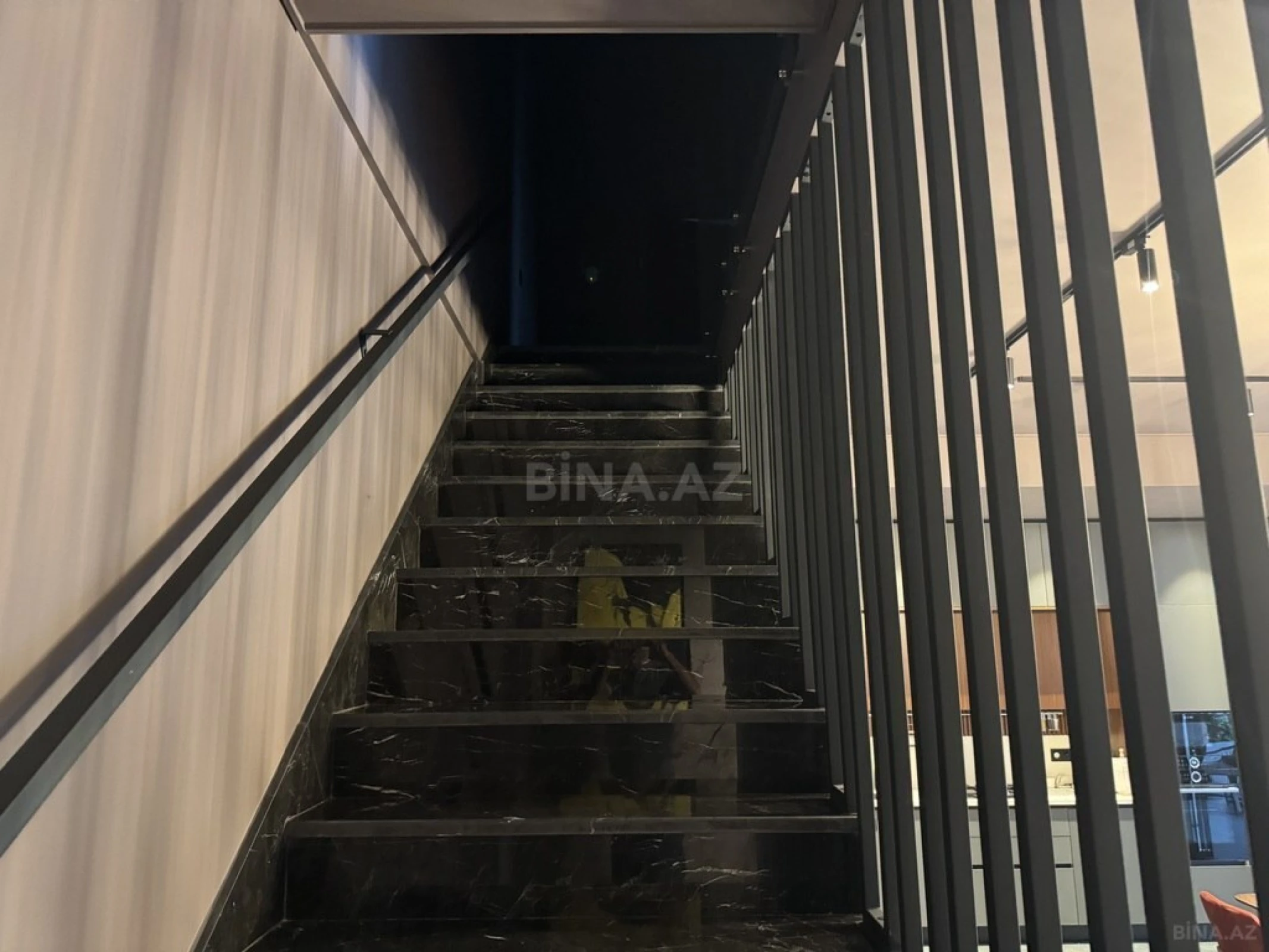 Kirayə verilir 4 otaqlı həyət evi 300 m²