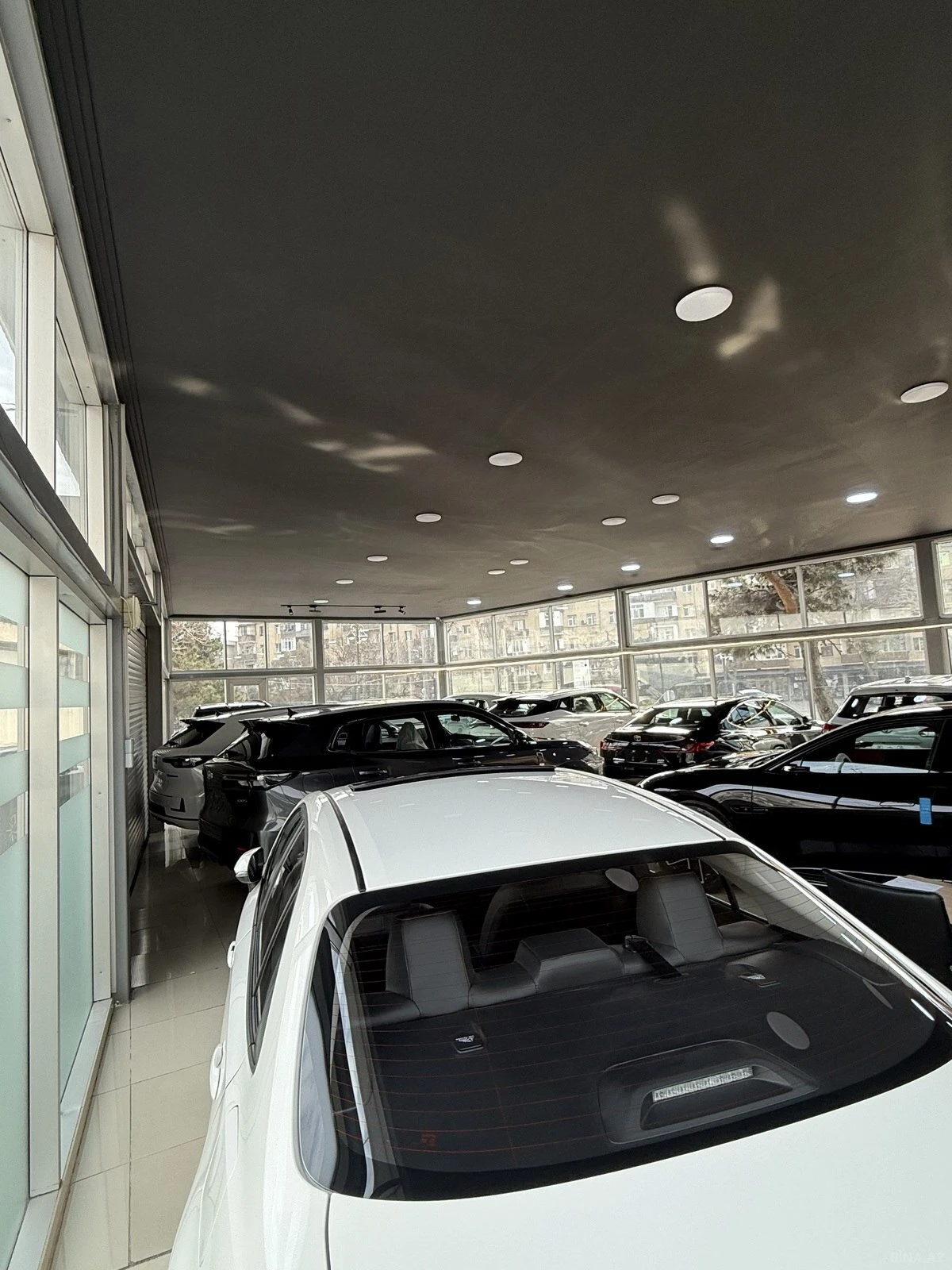 Kirayə verilir obyekt 200 m²