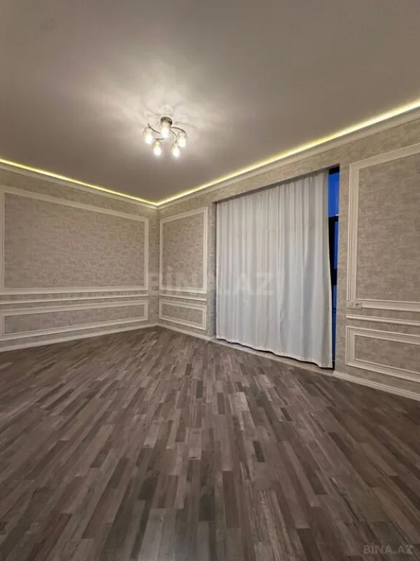Satılır 4 otaqlı həyət evi 200 m²