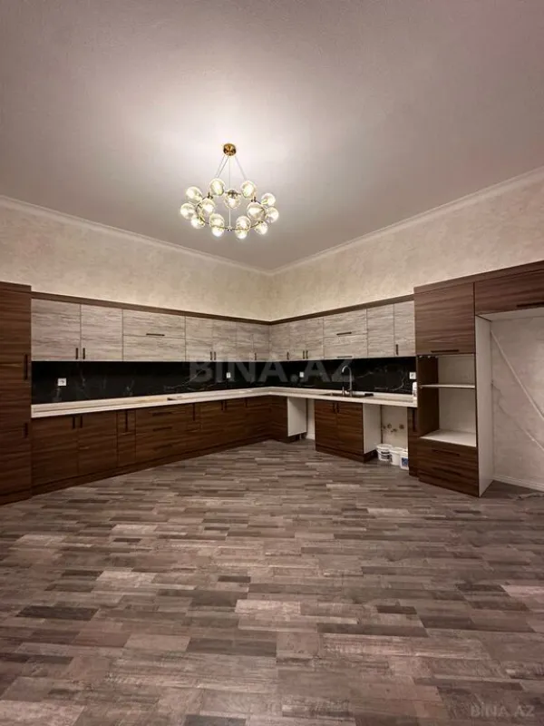 Satılır 4 otaqlı həyət evi 200 m²