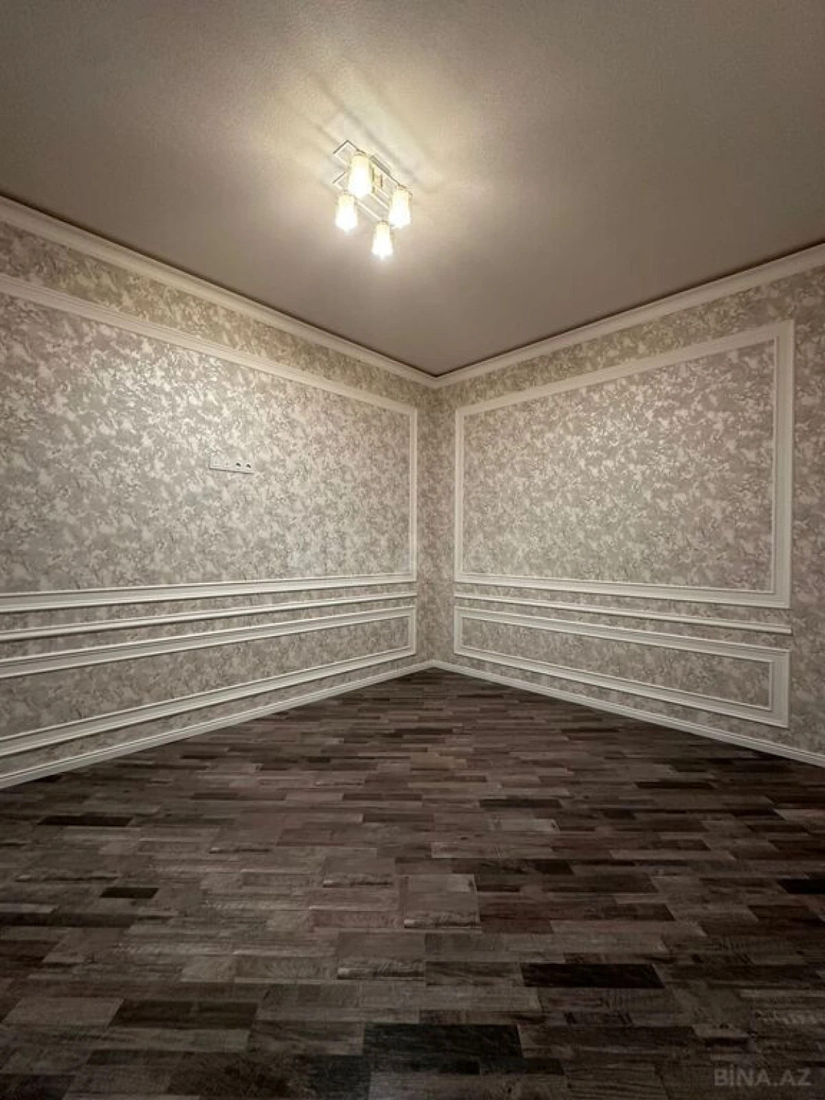 Satılır 4 otaqlı həyət evi 200 m²