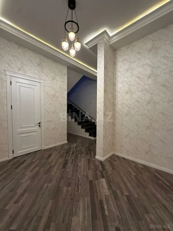 Satılır 4 otaqlı həyət evi 200 m²