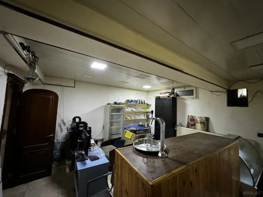 Satılır 5 otaqlı mənzil 190 m²