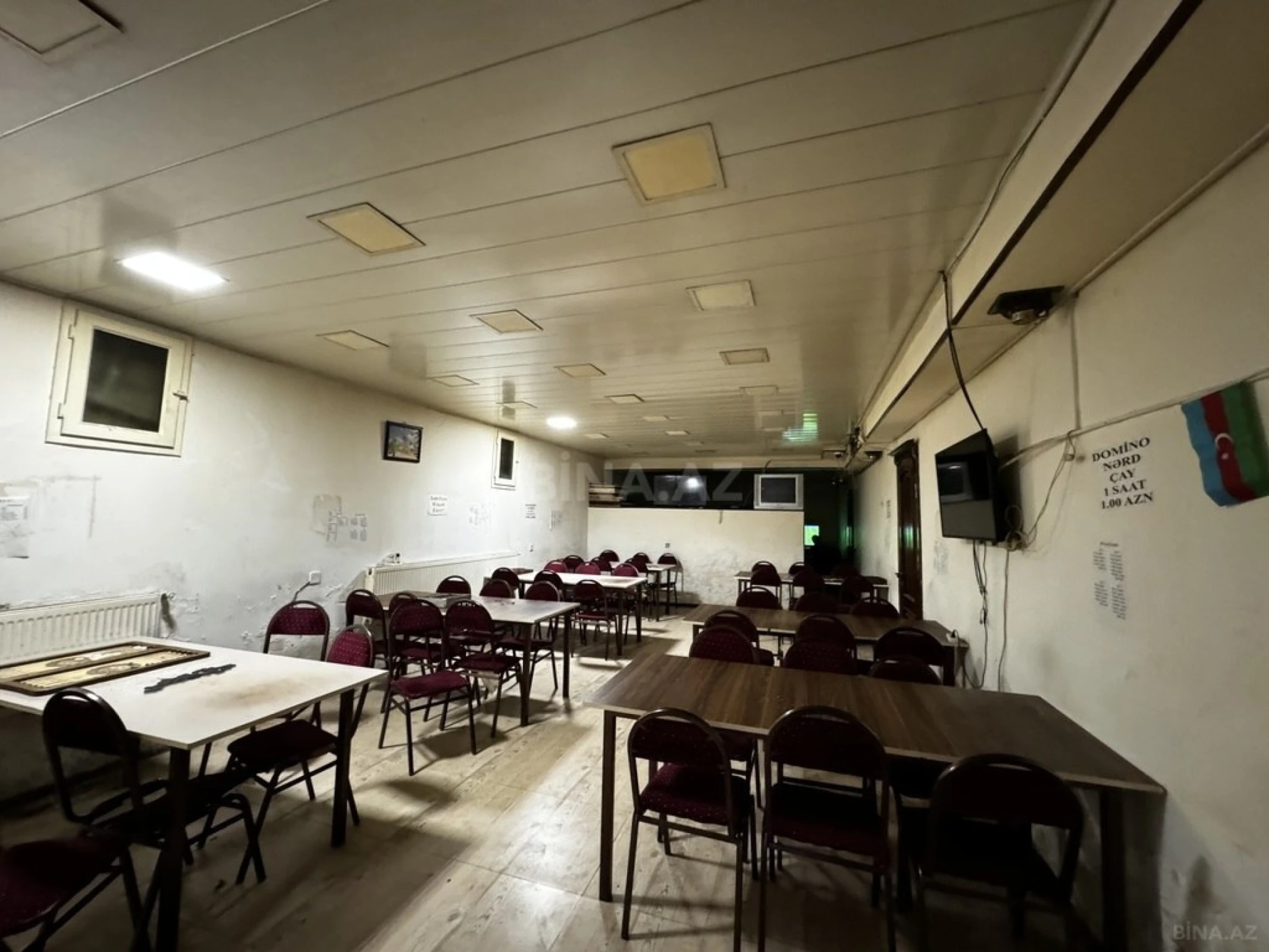 Satılır 5 otaqlı mənzil 190 m²