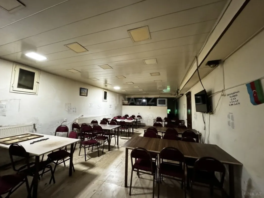 Satılır 5 otaqlı mənzil 190 m²