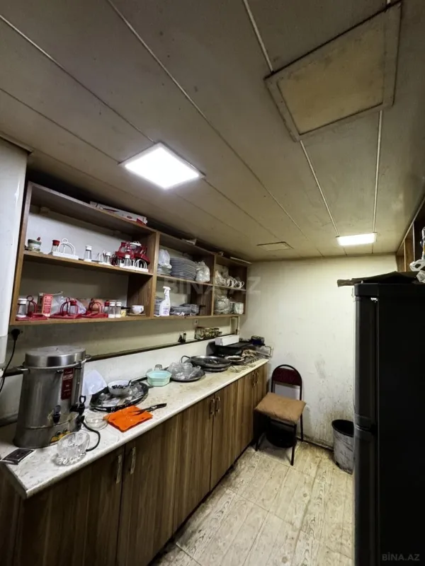 Satılır 5 otaqlı mənzil 190 m²