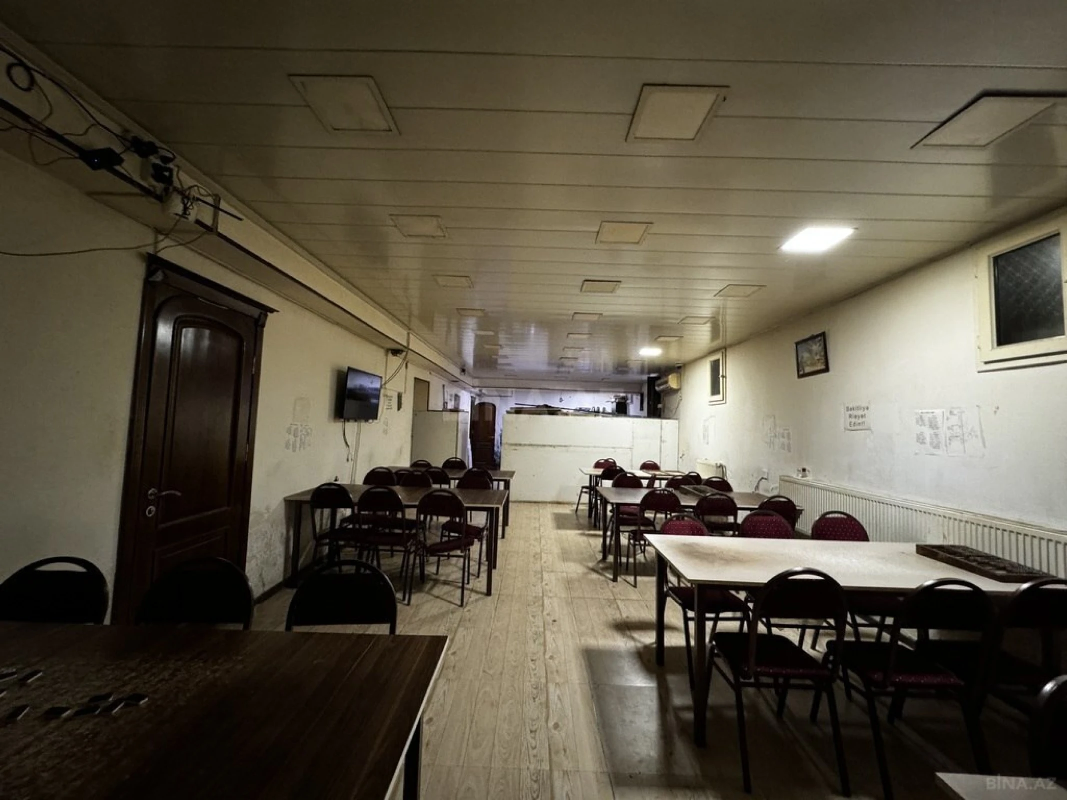 Satılır 5 otaqlı mənzil 190 m²