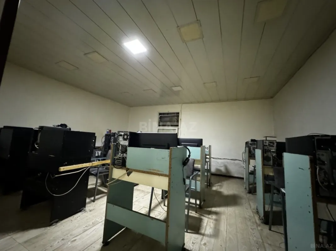 Satılır 5 otaqlı mənzil 190 m²