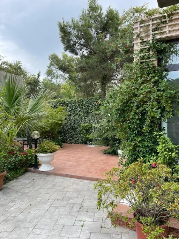 Kirayə verilir 3 otaqlı həyət evi 220 m²