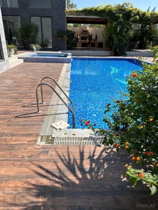 Kirayə verilir 3 otaqlı həyət evi 220 m²