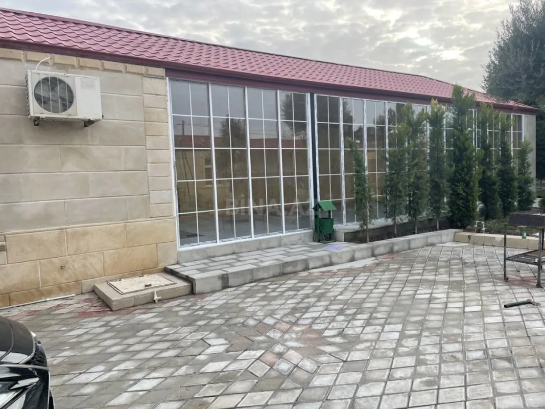 Kirayə verilir 6 otaqlı həyət evi 350 m²
