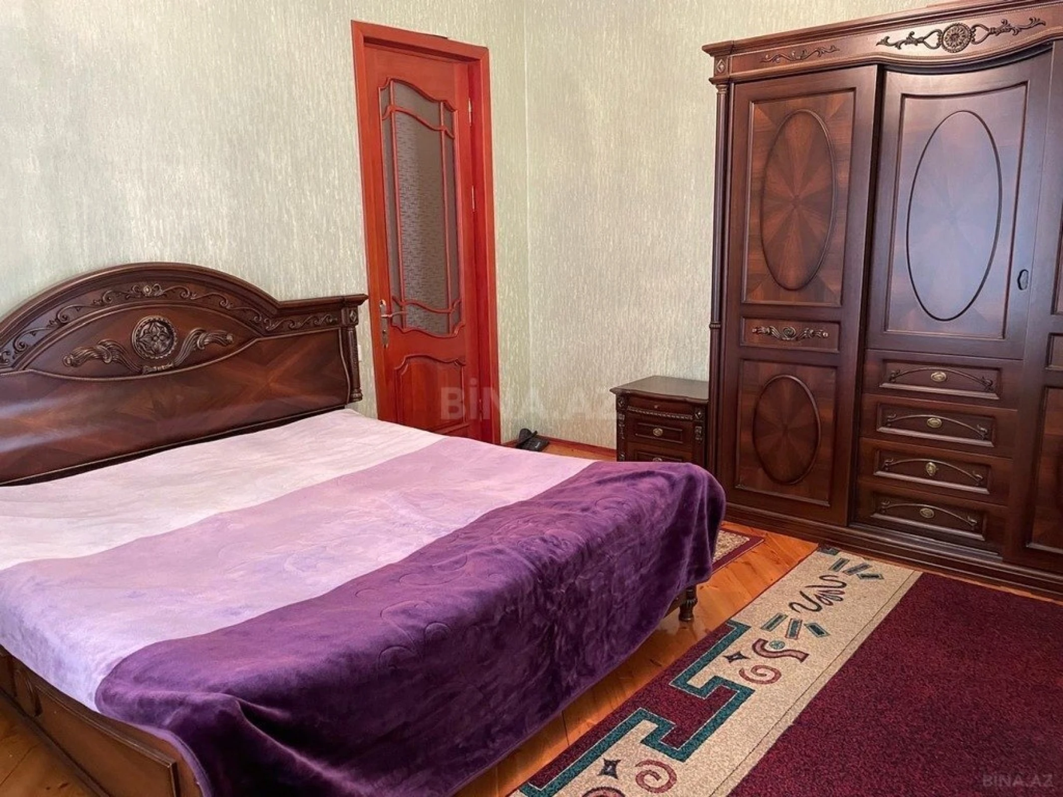 Kirayə verilir 6 otaqlı həyət evi 350 m²