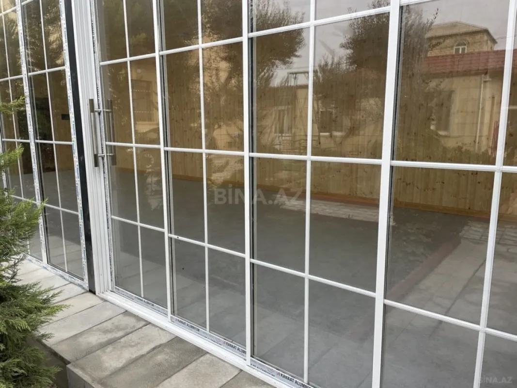 Kirayə verilir 6 otaqlı həyət evi 350 m²