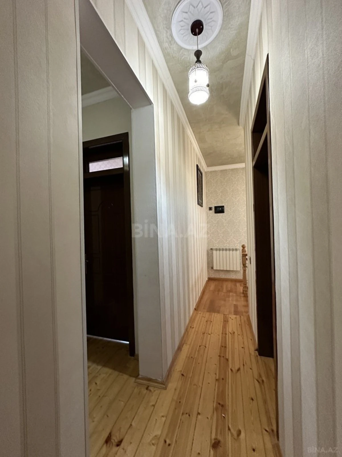 Satılır 5 otaqlı həyət evi 200 m²