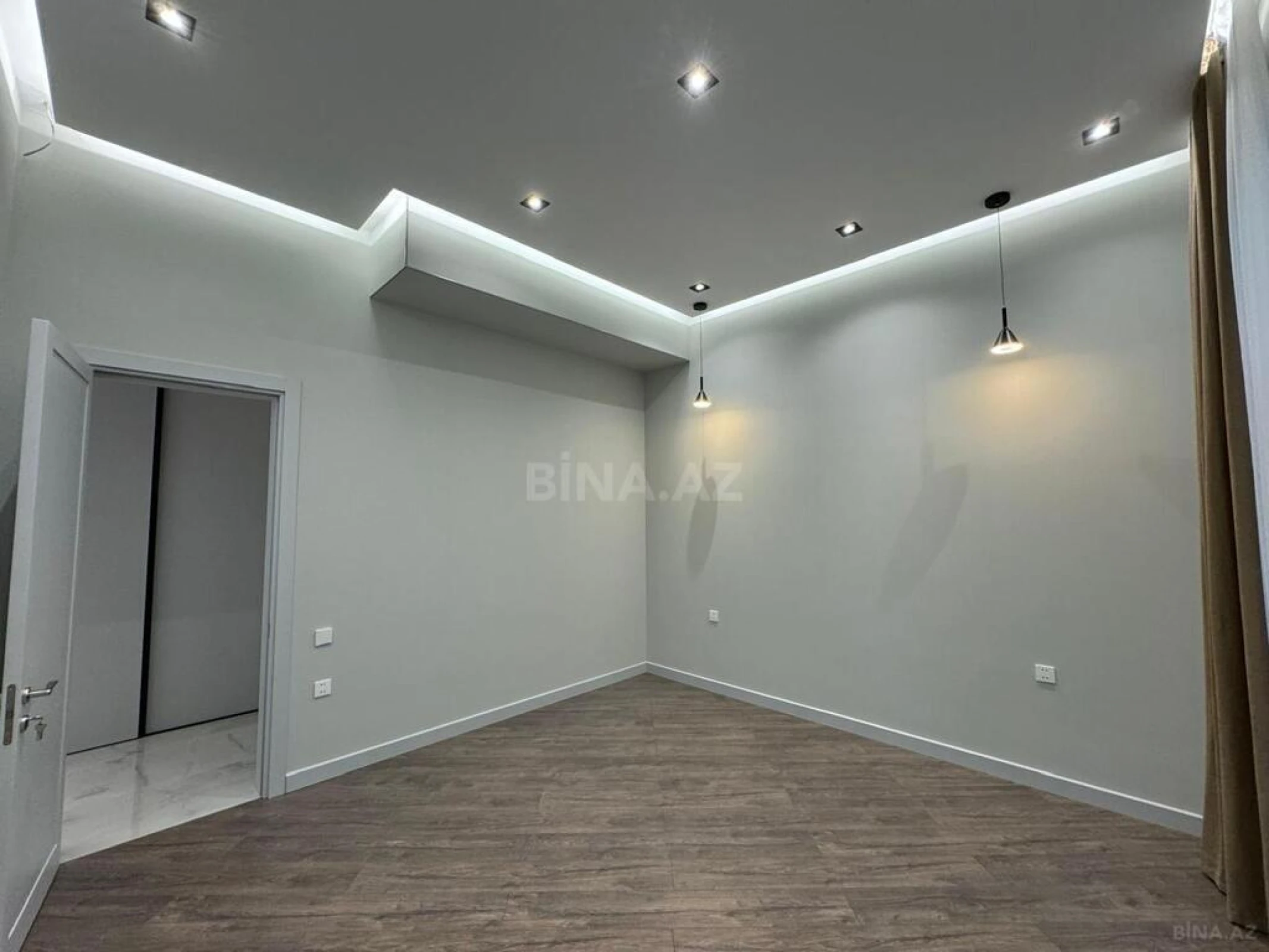 Satılır 5 otaqlı həyət evi 220 m²