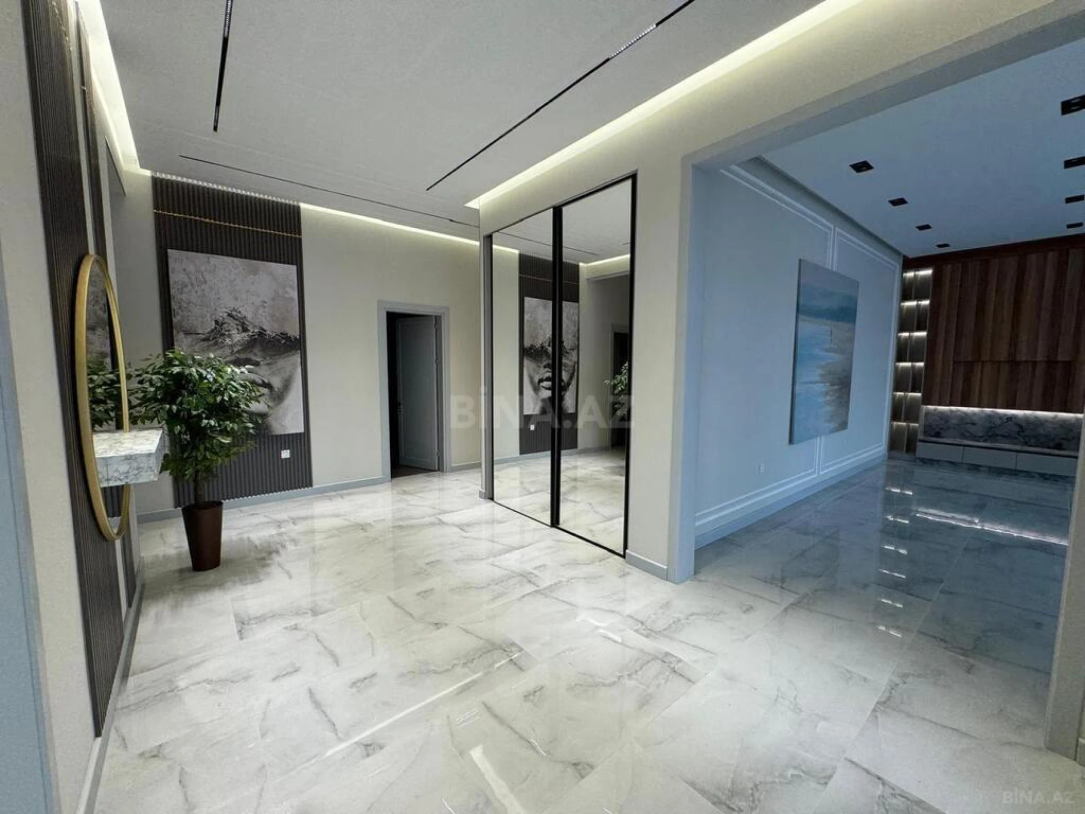 Satılır 5 otaqlı həyət evi 220 m²