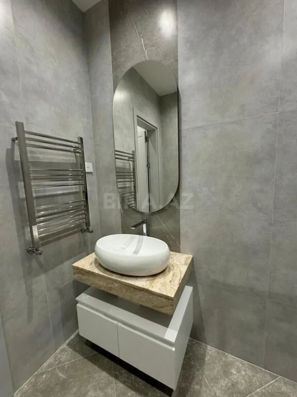 Satılır 5 otaqlı həyət evi 220 m²