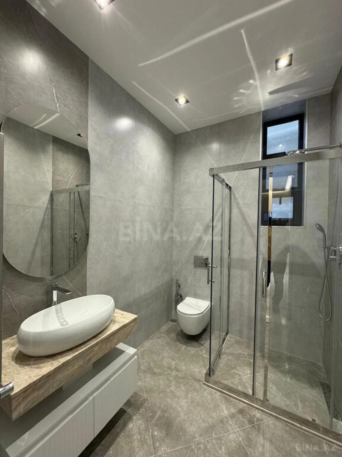 Satılır 5 otaqlı həyət evi 220 m²