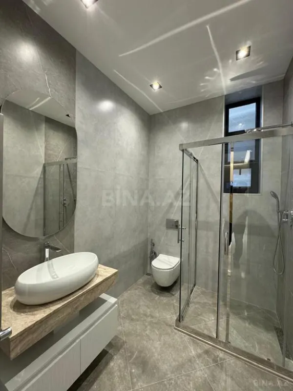 Satılır 5 otaqlı həyət evi 220 m²