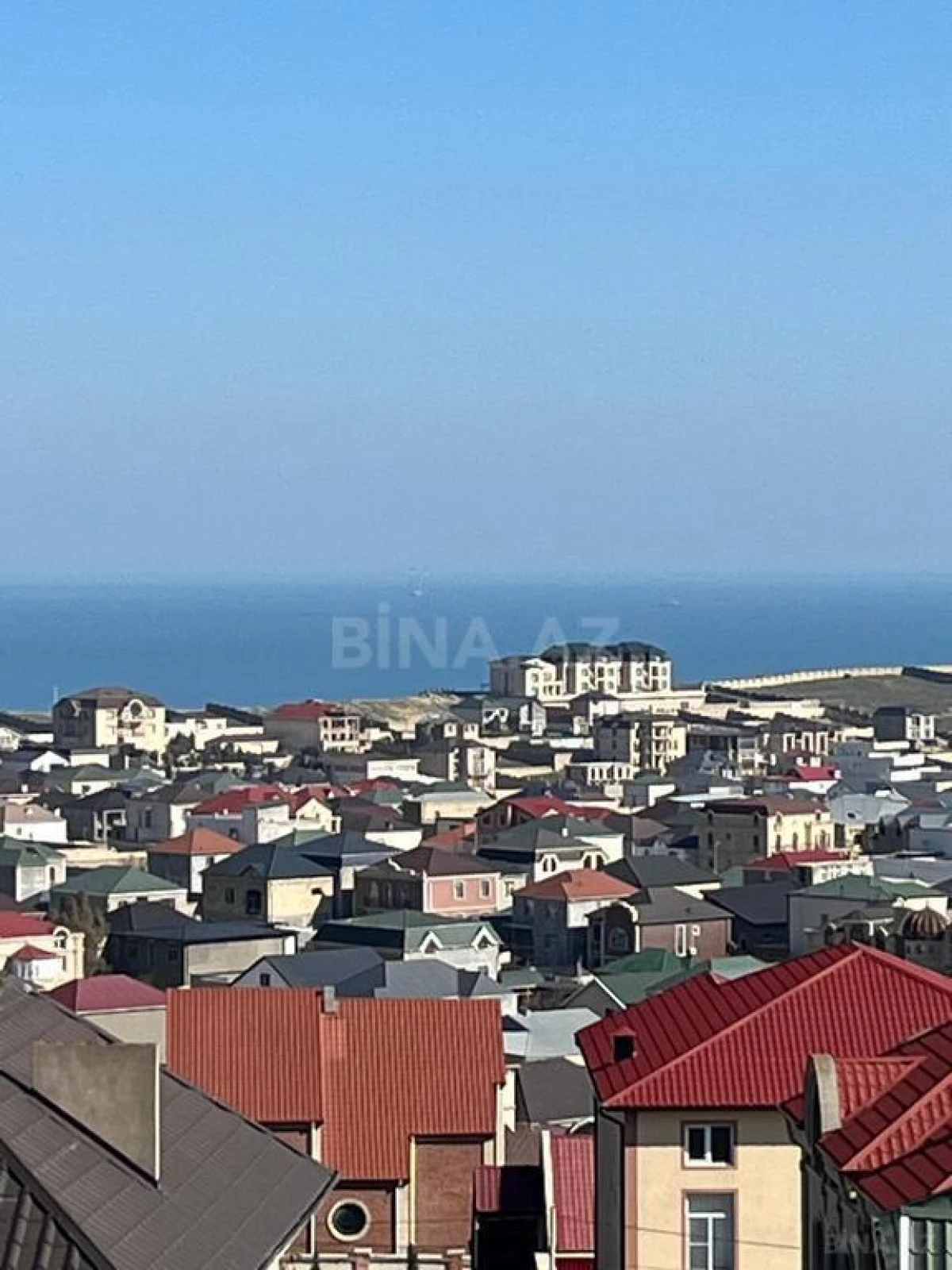 Satılır 5 otaqlı həyət evi 400 m²