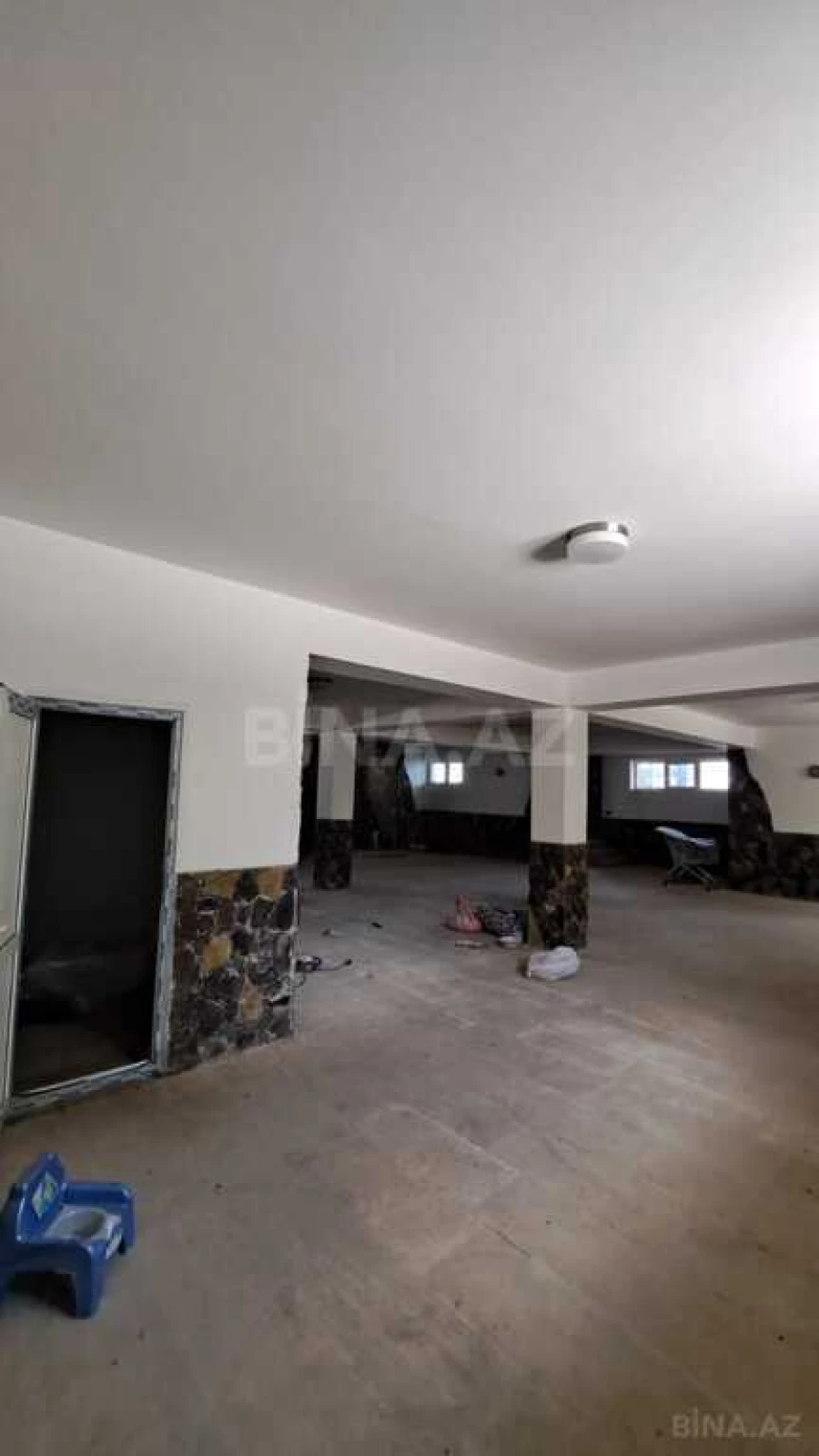 Satılır 8 otaqlı həyət evi 601 m²