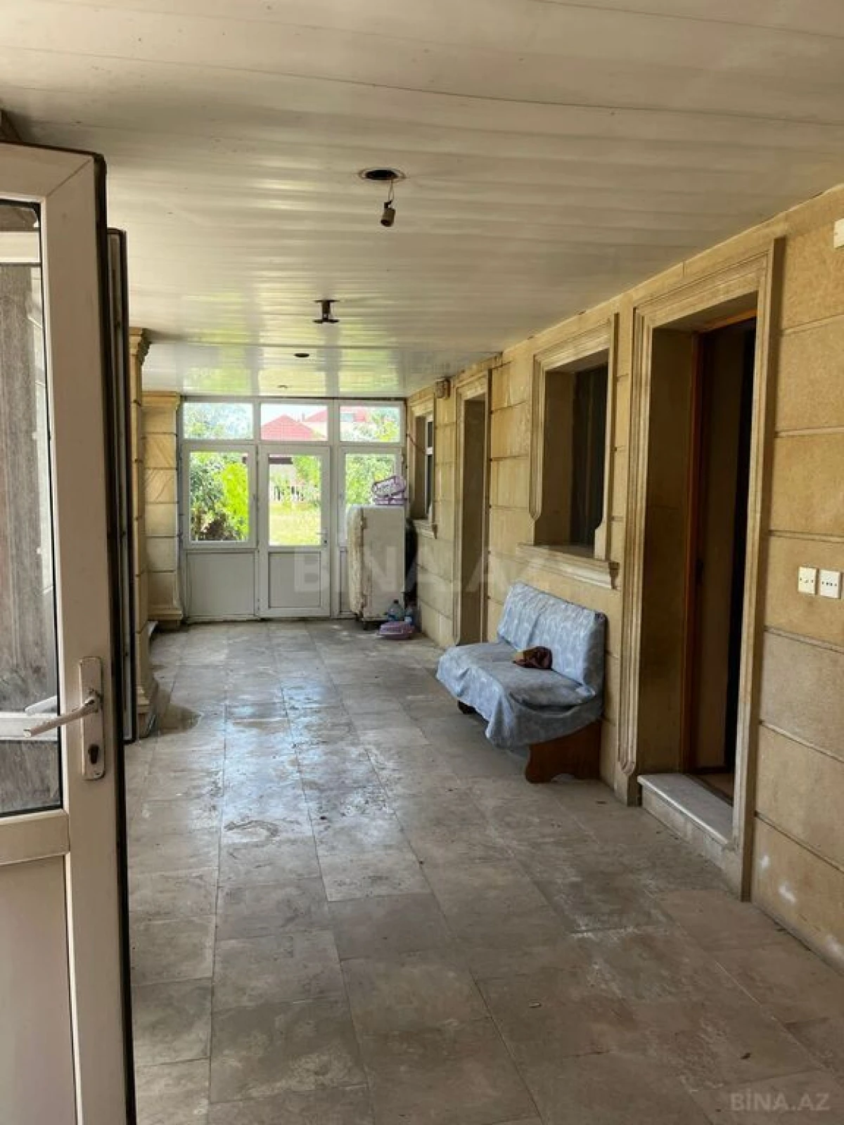 Satılır 8 otaqlı həyət evi 601 m²