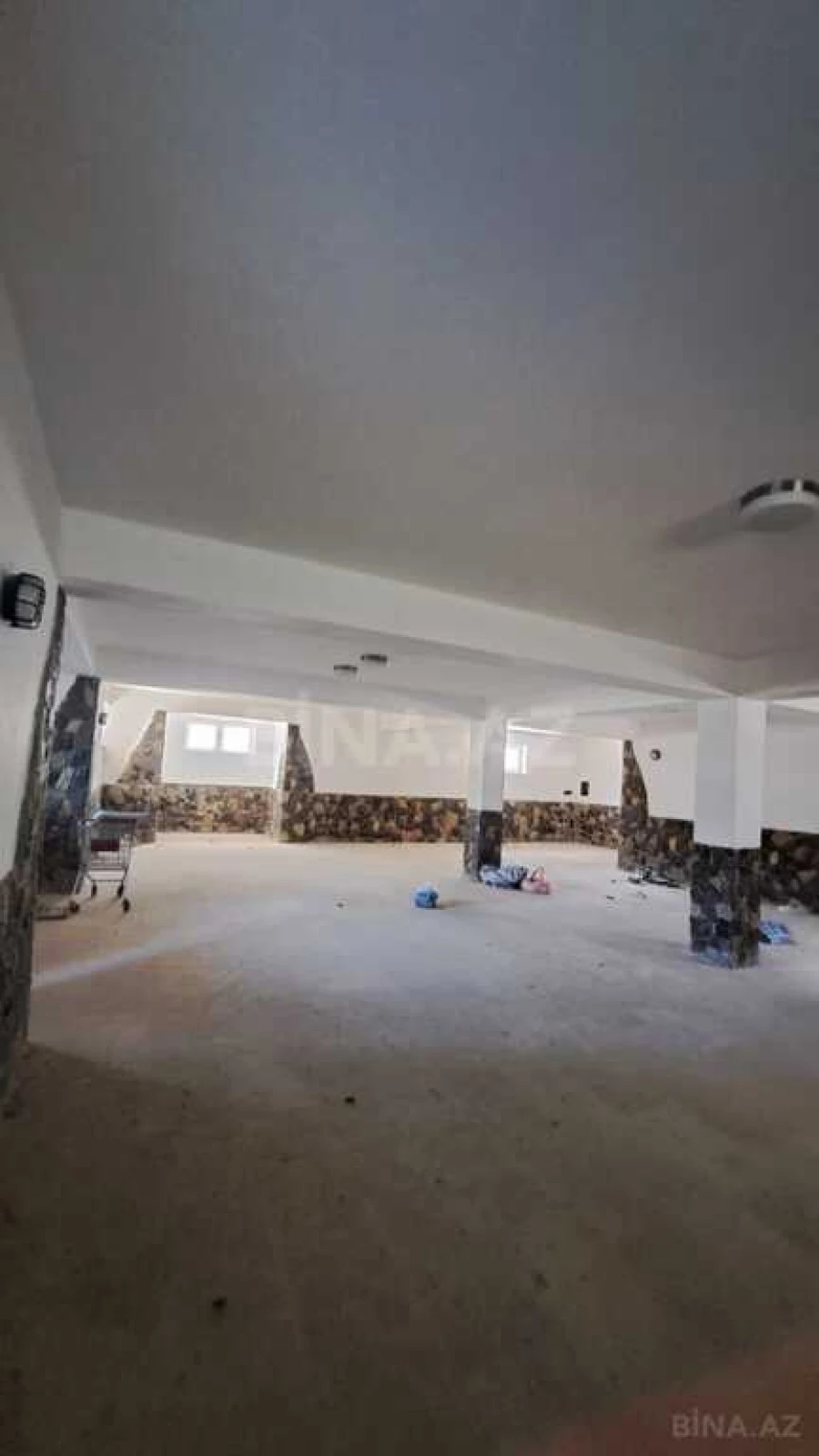 Satılır 8 otaqlı həyət evi 601 m²