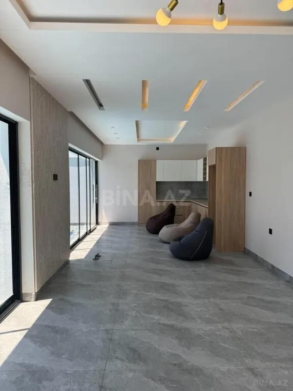 Satılır 6 otaqlı həyət evi 300 m²