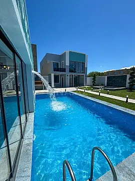 Satılır 6 otaqlı həyət evi 300 m² — Bakı, Şüvəlan 6 otaq 300.00 m²