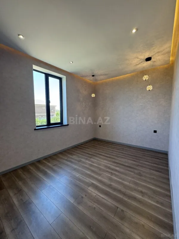 Satılır 6 otaqlı həyət evi 300 m²