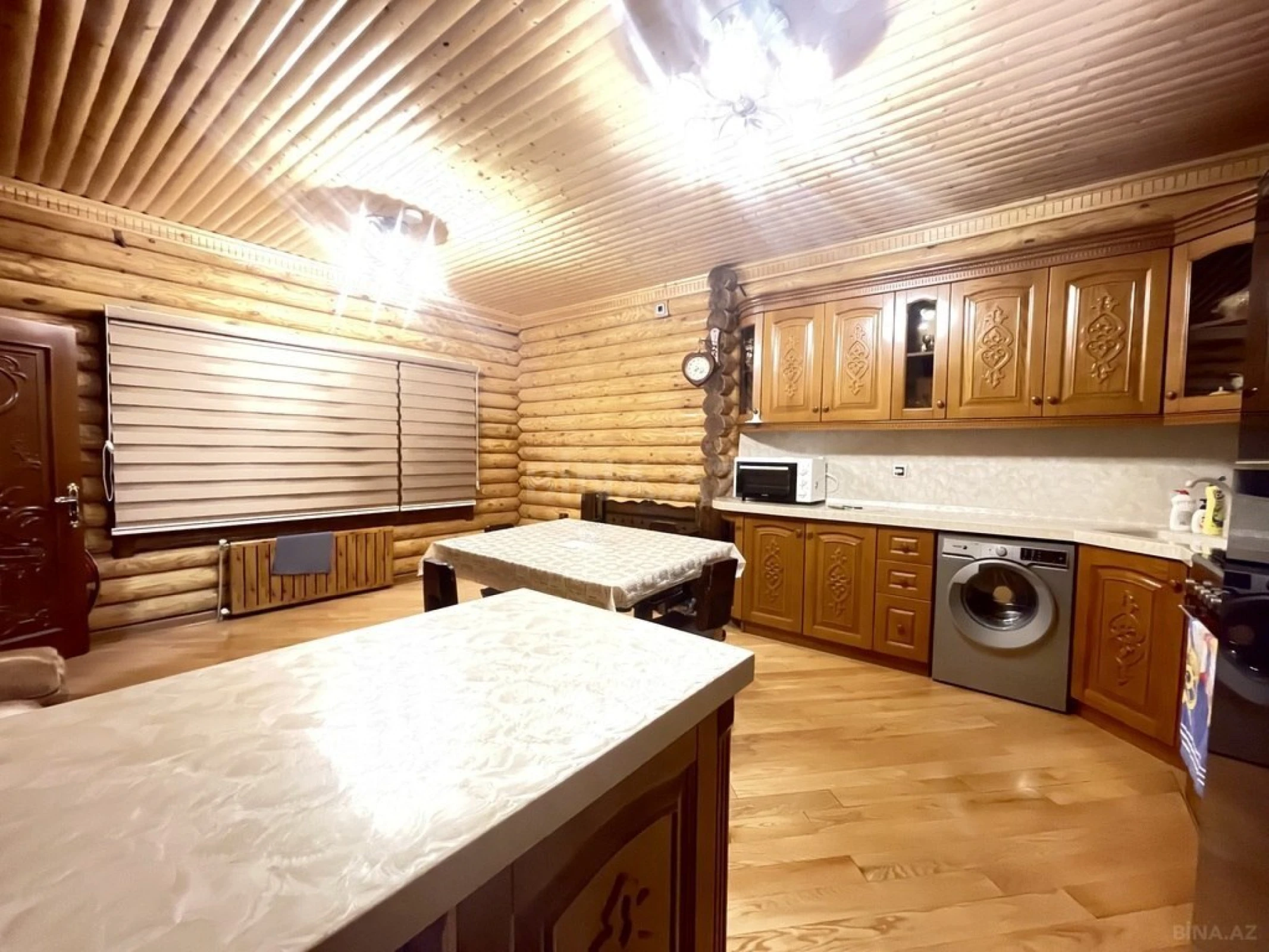 Satılır 7 otaqlı həyət evi 250 m²