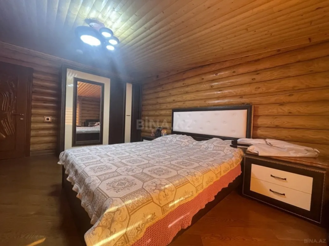 Satılır 7 otaqlı həyət evi 250 m²