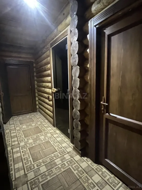 Satılır 7 otaqlı həyət evi 250 m²