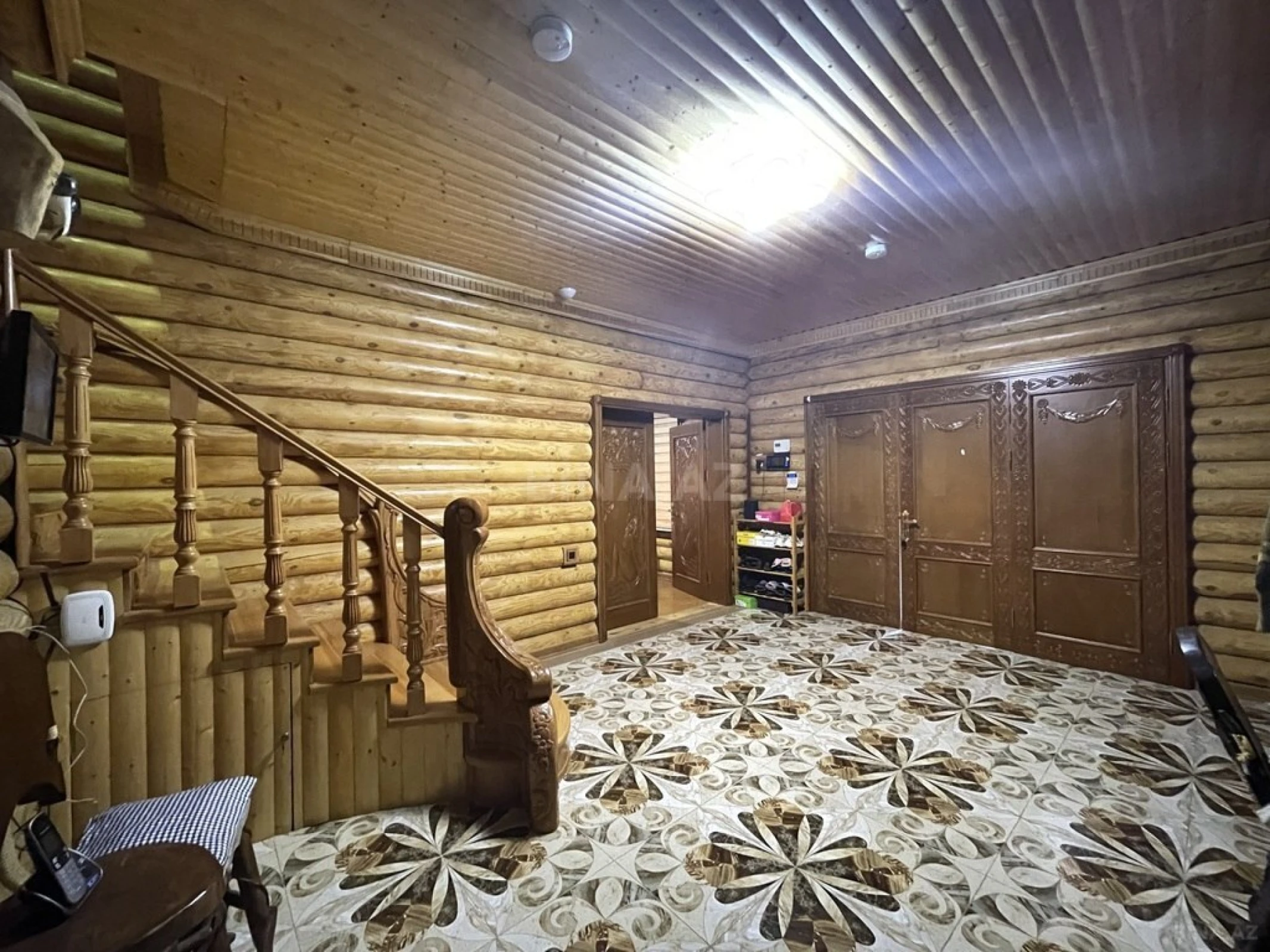 Satılır 7 otaqlı həyət evi 250 m²