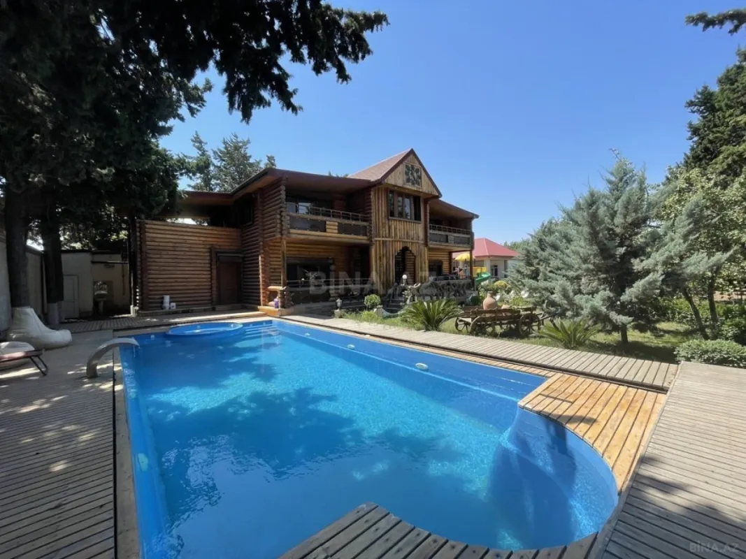 Satılır 7 otaqlı həyət evi 250 m²
