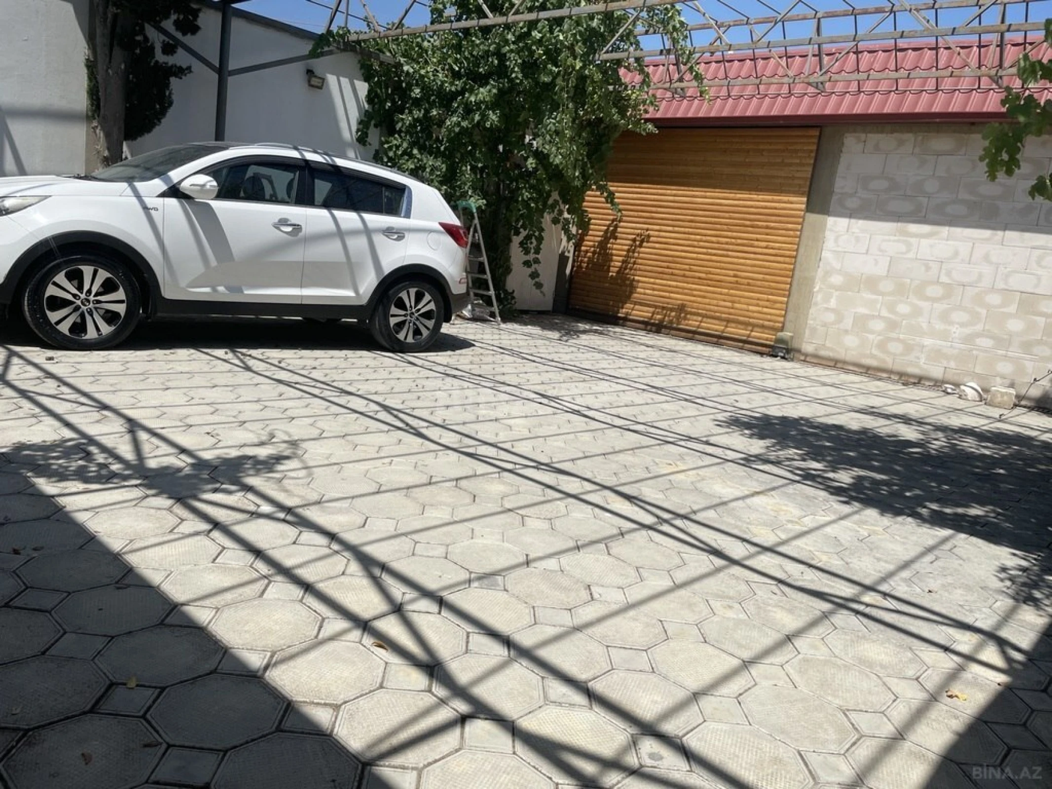 Satılır 7 otaqlı həyət evi 250 m²