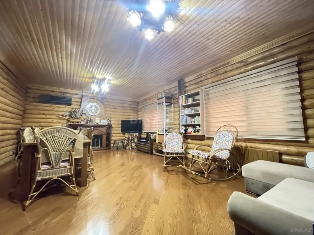 Satılır 7 otaqlı həyət evi 250 m²