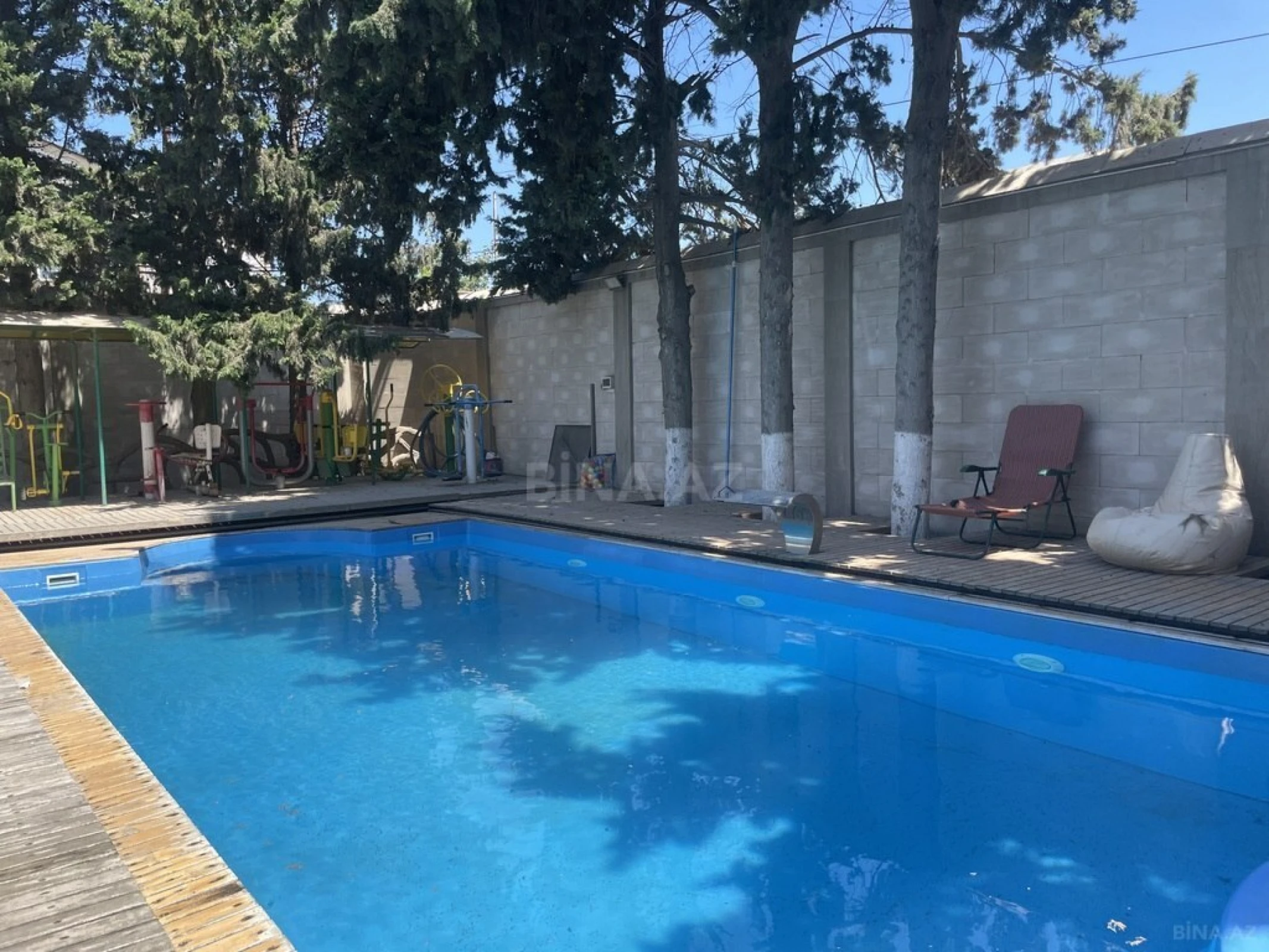 Satılır 7 otaqlı həyət evi 250 m²