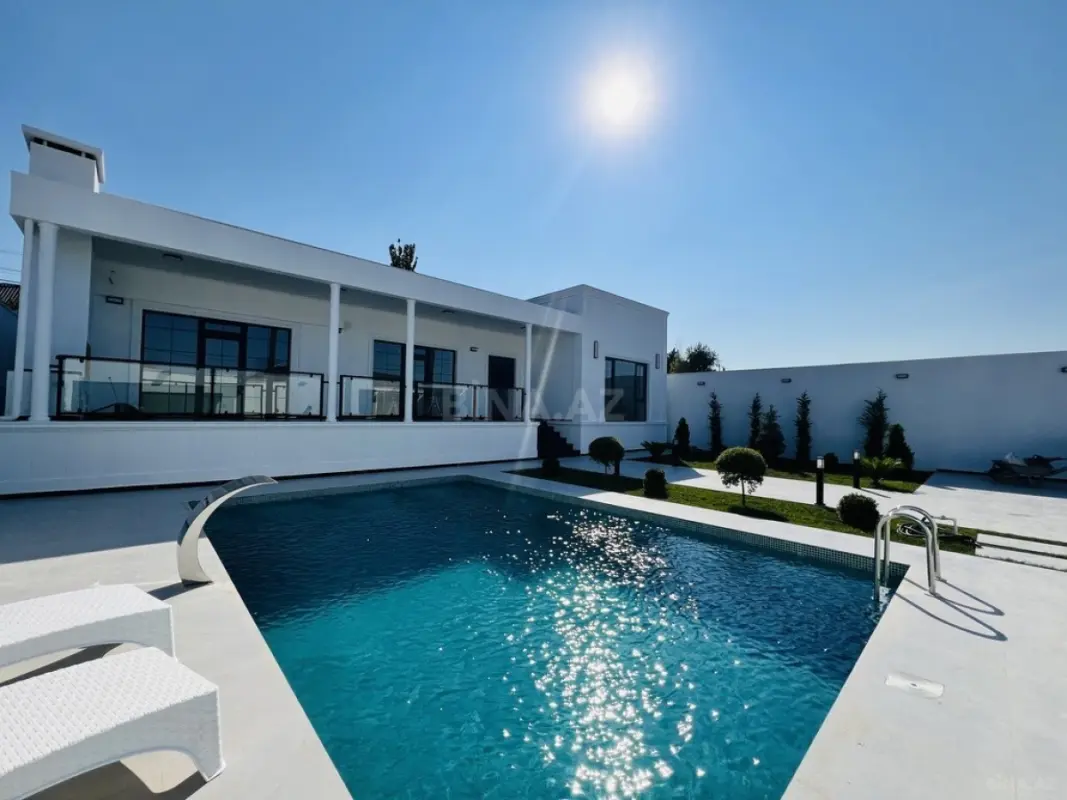 Satılır 4 otaqlı həyət evi 220 m²