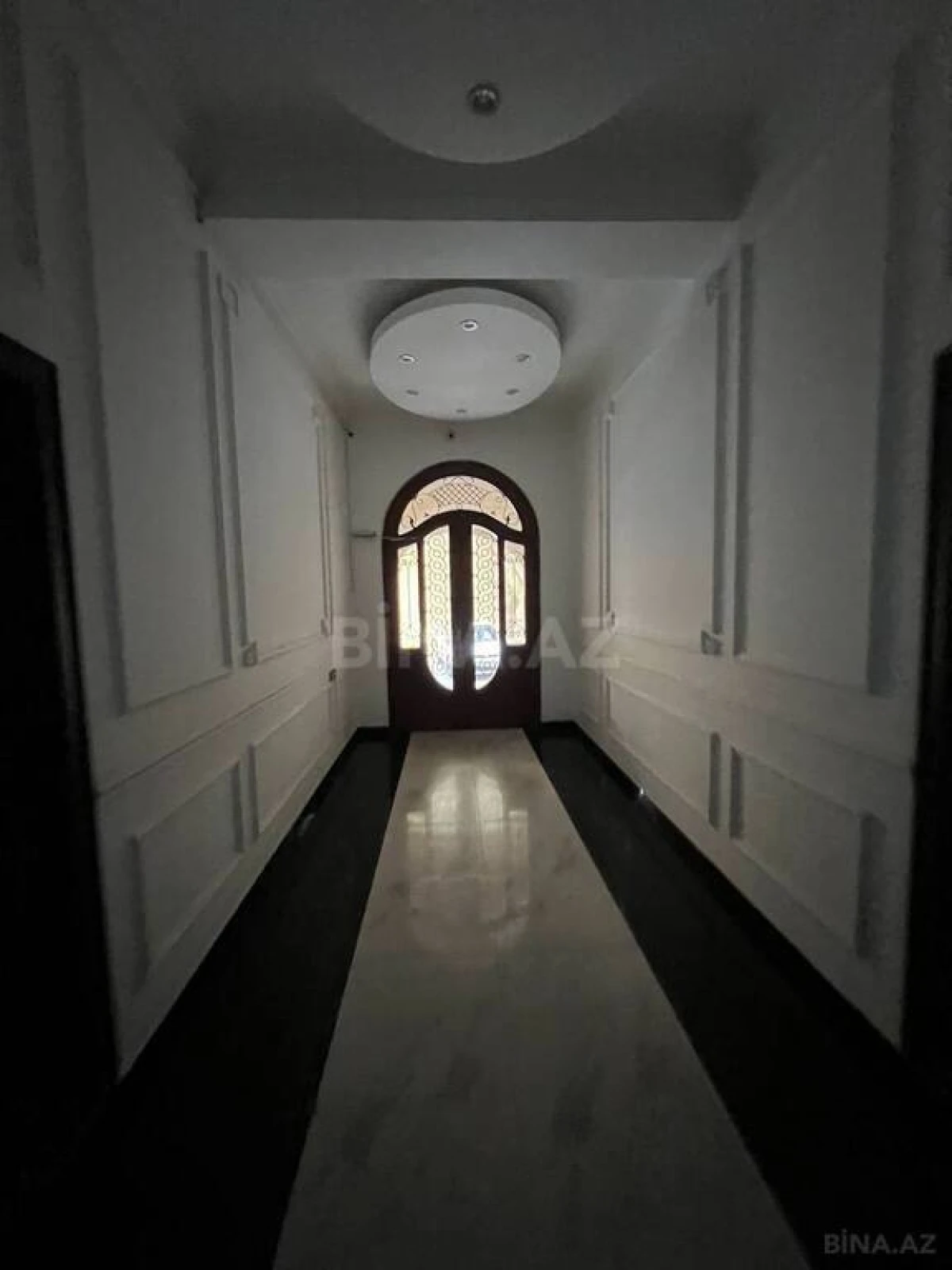 Satılır 3 otaqlı mənzil 160 m²