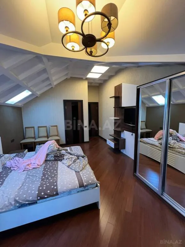 Satılır 3 otaqlı mənzil 160 m²