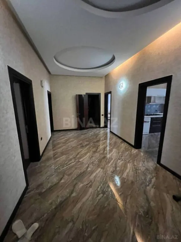 Satılır 3 otaqlı mənzil 160 m²