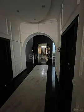 Satılır 3 otaqlı mənzil 160 m²
