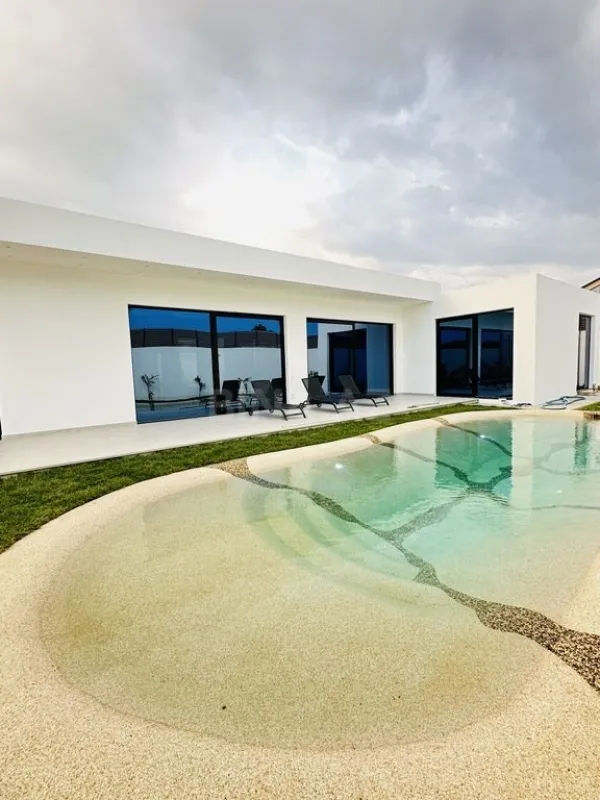 Kirayə verilir 4 otaqlı həyət evi 240 m²